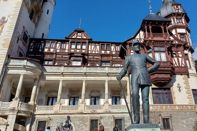 Peles Castle, Dracula Castle and Brasov old town - private tour from Bucharest - The Black Church deserves more than a photo