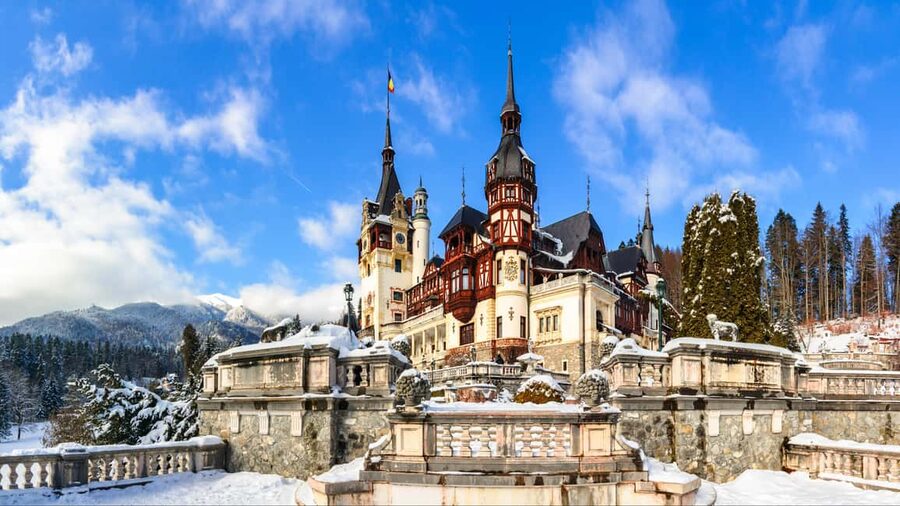 PREMIUM TOUR (6 Pax) Bucharest, Peles&Bran Castles & Brasov - Why this Bucharest day trip works