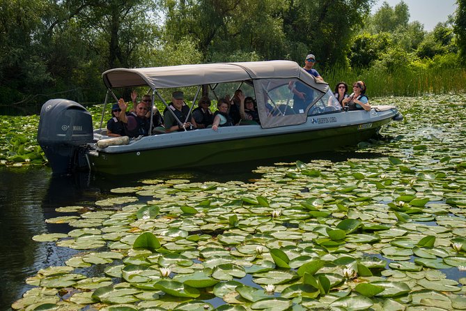 PRIVATE 4-5h speedboat tour to the village Mila23 - Key points at a glance