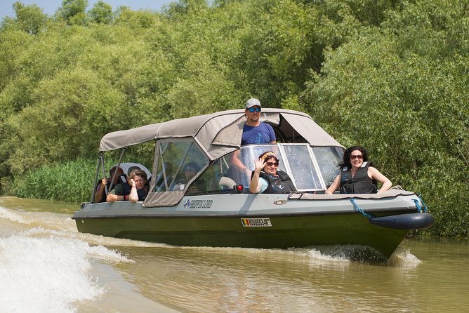 PRIVATE 4-5h speedboat tour to the village Mila23 - Why Mila 23 is worth the boat ride