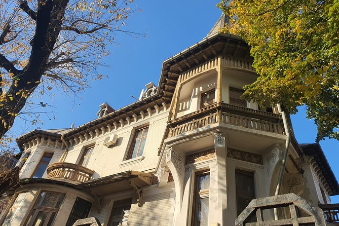 Private Tour - Food, Culture, History & Traditions - Old Town, mici, and the city’s trading past