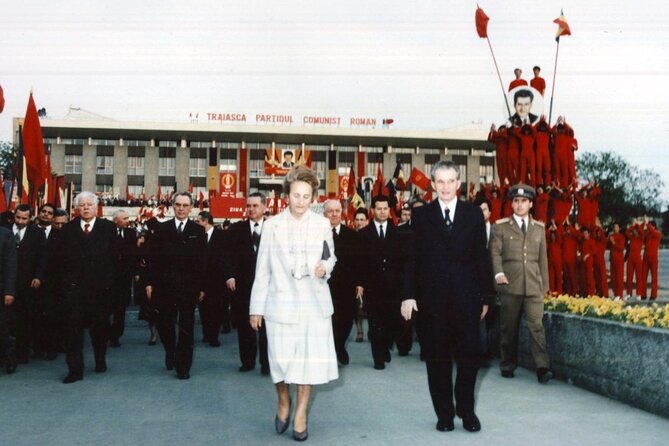 Private Tour -The Last Day of Nicolae Ceaușescu in a Romanian Car - Târgoviște and the end of the escape