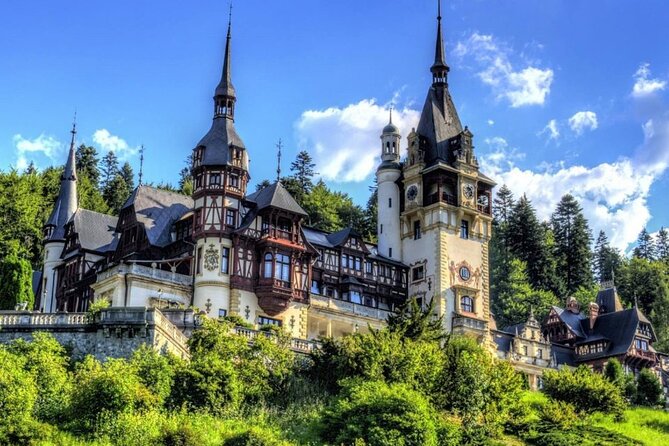 Private Tour to Peles and Dracula's Castle - Day trip from Bucharest - Bran Castle, where Dracula meets the real past