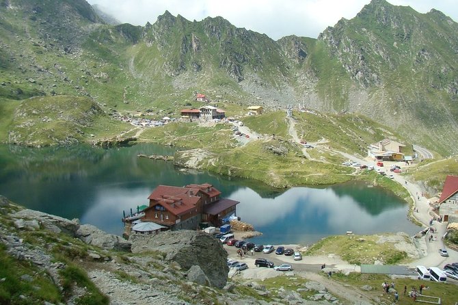 Private Transfagarasan&Balea Lake - What your private vehicle and guide add