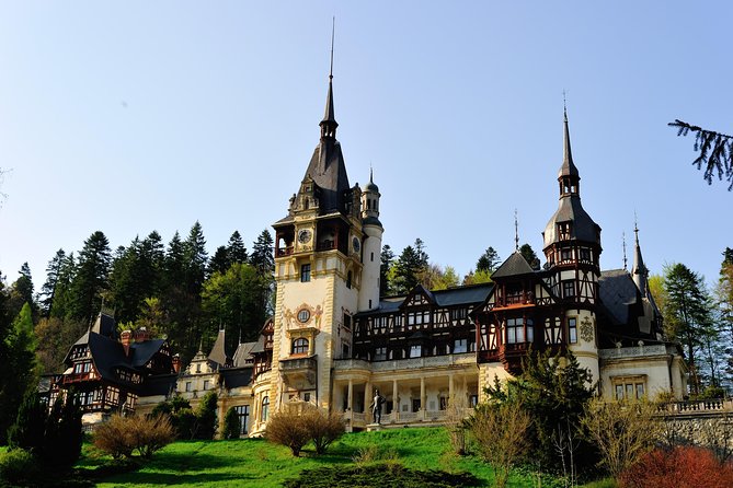 Royal Delights - Sinaia with Peles Palace and Gardens Day Trip from Bucharest - A private tour changes the pace