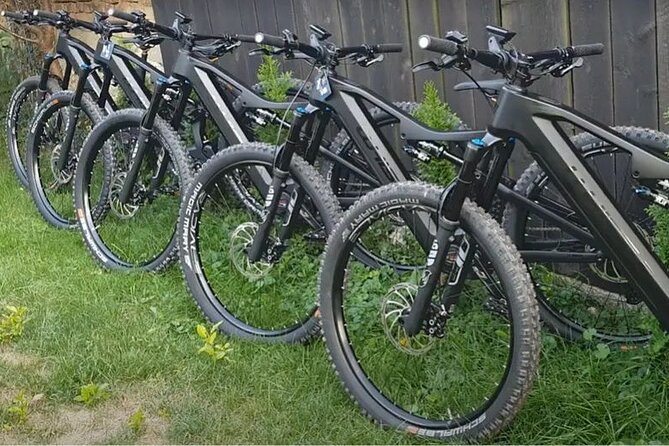 Sambata de Sus: E-Bike Guided Tours - Riding below the Făgăraș Mountains