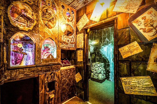 Save King's Landing - In search of Wildfire | Escape Room Brasov - What the hosts add to the experience