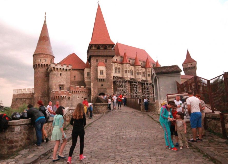 Sibiu: Alba Iulia and Corvin Castle Guided Tour - Key points at a glance