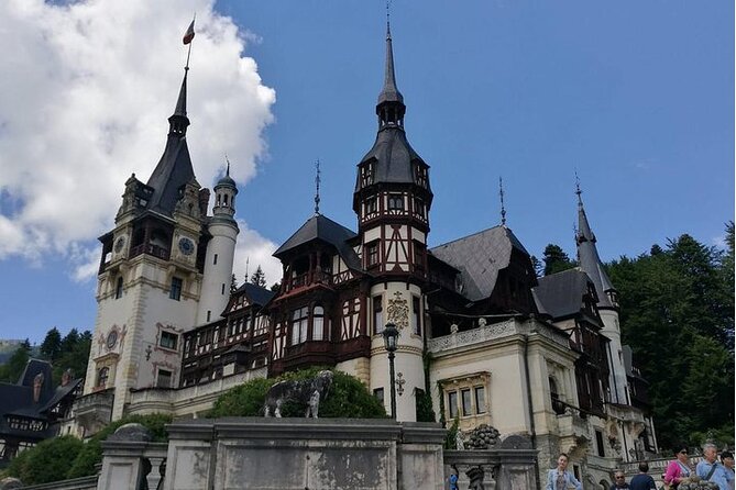 Sinaia and Brasov in one day - Who Should Book This Tour