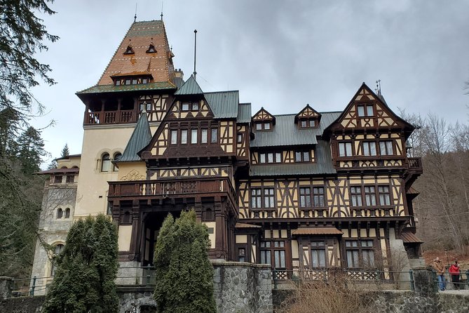 Sinaia - from the Bandits' Nest to the Cradle of the Romanian Dynasty - Adriana Chirau’s guiding style