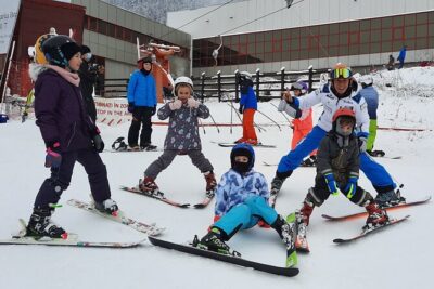 Ski & snowboard lessons on Poiana Brasov- Full Private day tour from Brasov