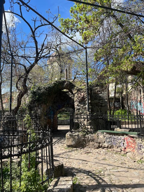 Slavery in Romania,Myths and Truths on Gypsies, Walking Tour - The former slave-market site and Romania’s difficult beginning