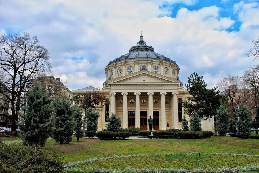 Slavery in Romania,Myths and Truths on Gypsies, Walking Tour - Cișmigiu Gardens: myths, traditions, and daily life