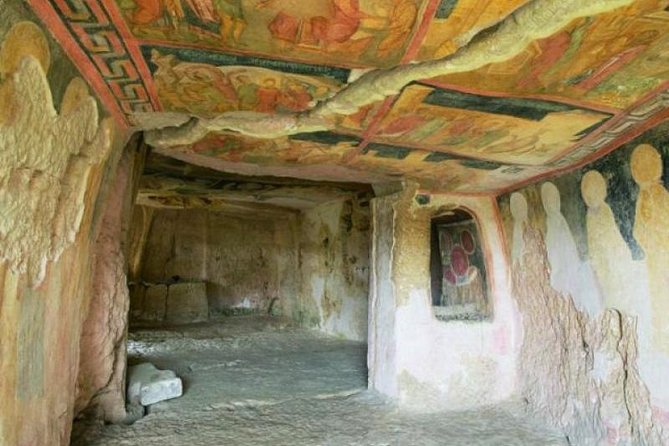 Small-Group Day Trip to North Bulgaria - A short stop in Arbanasi