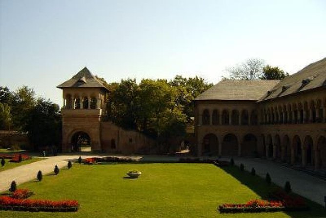 Small Group Tour to Mogosoaia Palace and Snagov Monastery - Who should book this tour?