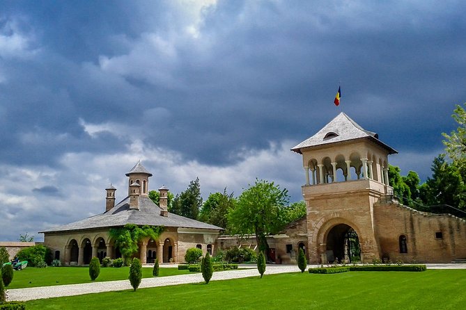 Small Group Tour to Mogosoaia Palace and Snagov Monastery - Caldarusani Monastery, art, and forest