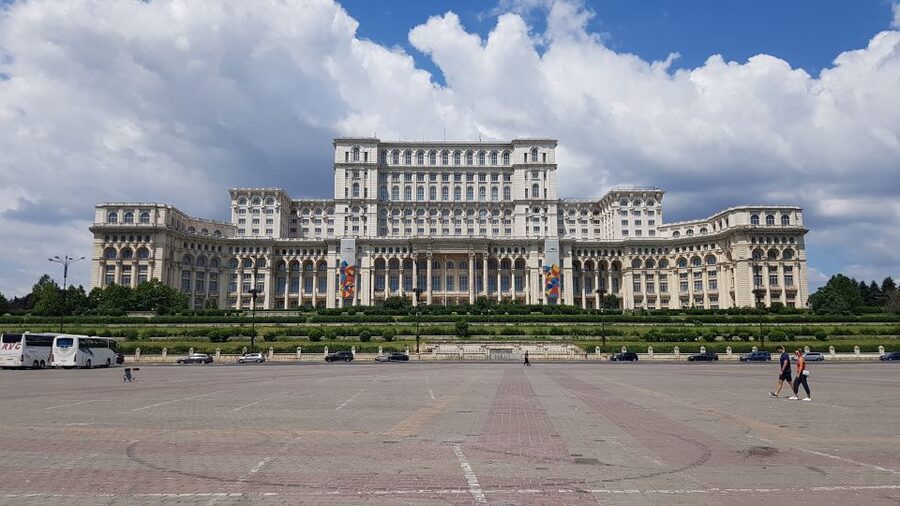 Snagov Monastery, Ceaușescu Mansion, & Village Museum - 6h - Should you book it?