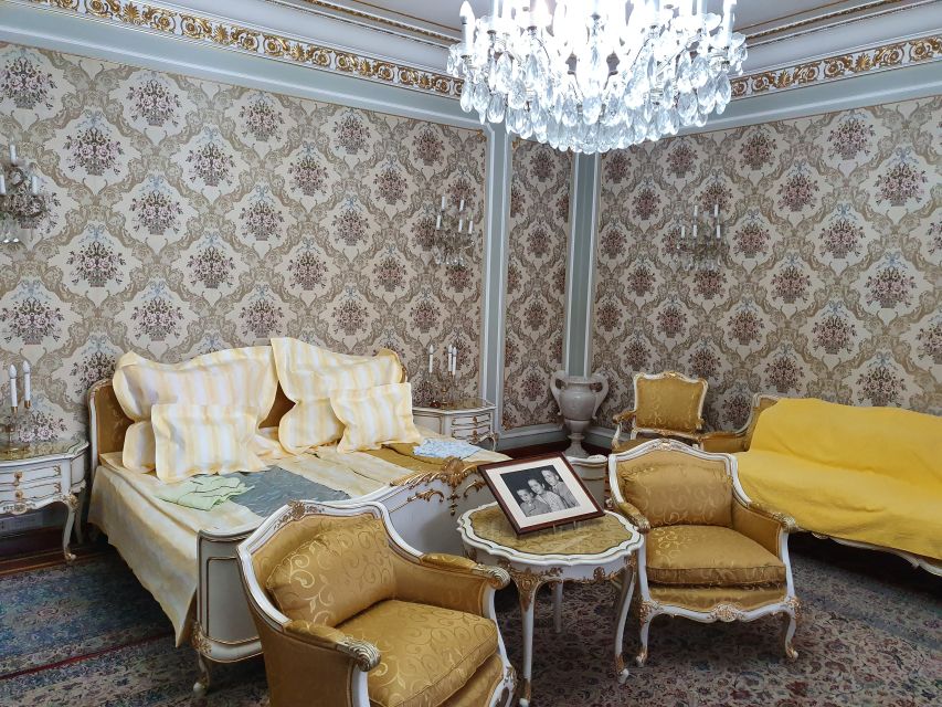 Snagov Monastery, Ceaușescu Mansion, & Village Museum - 6h - Calea Victoriei: a street built from contradictions