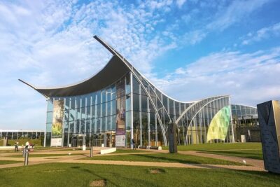 Therme-entrance ticket and transfer pick-up/drop-off Bucharest