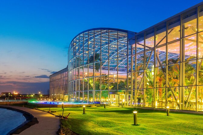 Therme-entrance ticket and transfer pick-up/drop-off Bucharest - Who should book this experience?