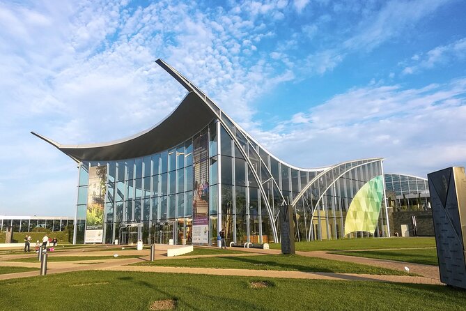 Therme-entrance ticket and transfer pick-up/drop-off Bucharest - Galaxy: slides, waves, and family play