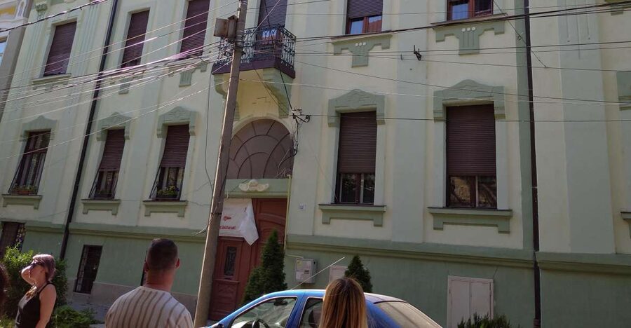 Timisoara Dream Tour in Elisabetin Neighborhood - Maria Square and the beginning of the Revolution