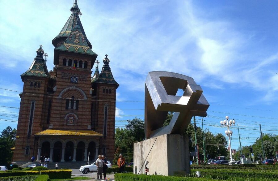 Timisoara: Grand Communism Tour - The former Communist Party headquarters