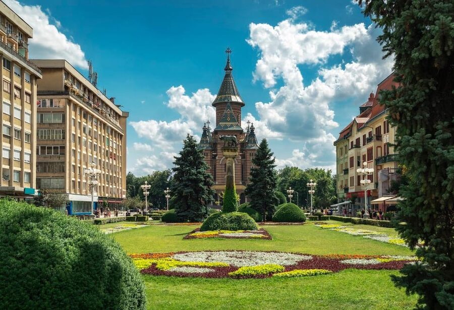 Timișoara Highlights - Walking Tour - The synagogue and Timișoara’s shared identity