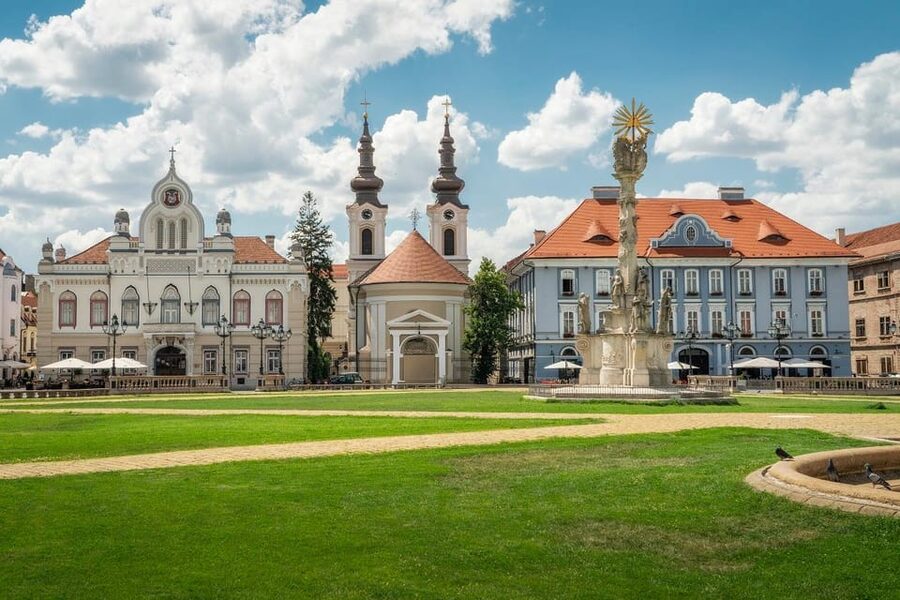 Timișoara Highlights - Walking Tour - Meeting the city at its oldest building
