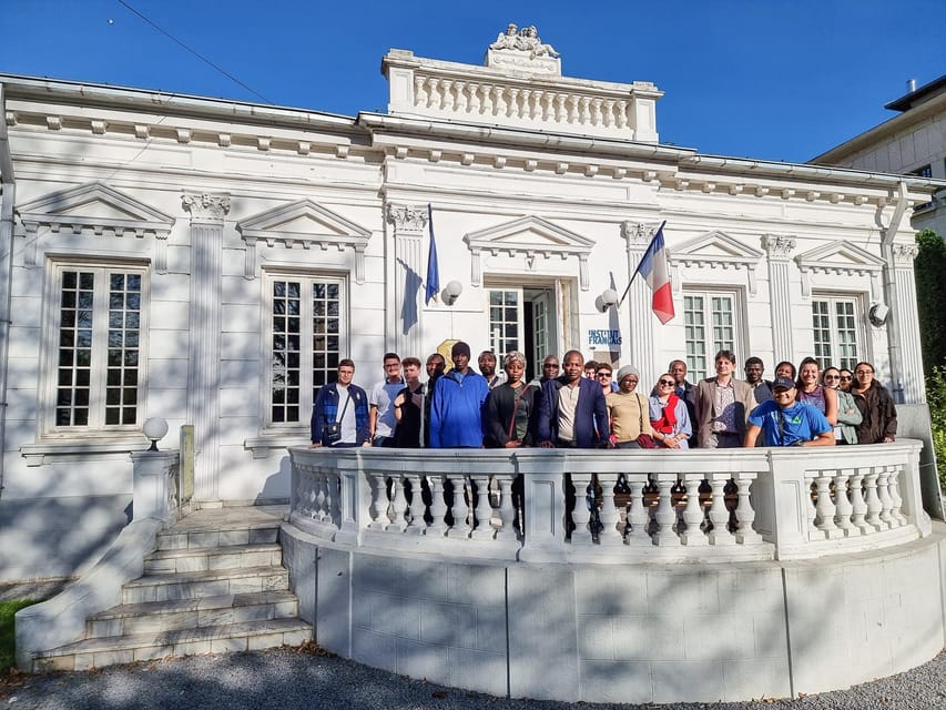 Tour guide in Iasi, Romania - Starting at Union Square with Iasi’s story