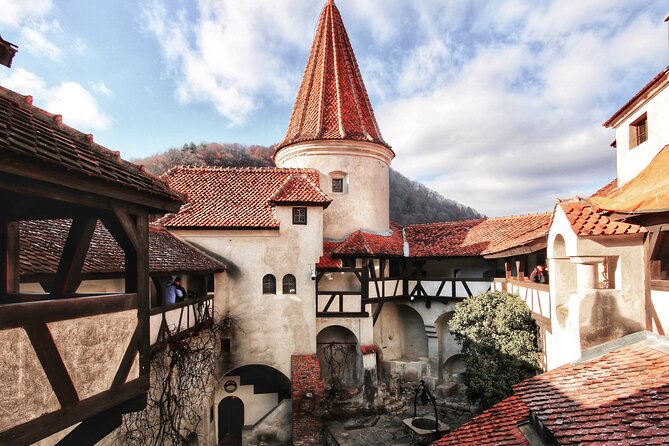 Transfăgărășan Highway & Sibiu - Premium Private Tour from Brașov - What the $166 price really covers