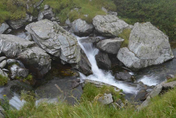 Transfagarasan, Vidraru and Poenari Fortress Tour from Sibiu - Is $173.52 good value?
