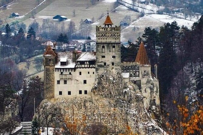 Transfer Bucharest -Brasov with Targoviste and Bran Castle visits - Brasov old town gives the day a proper finish