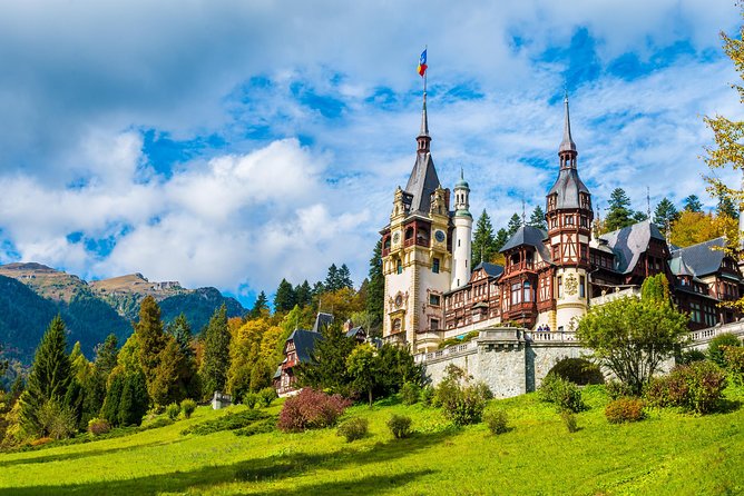 Transylvania and Dracula Castle Full Day Tour from Bucharest - What this Bucharest to Transylvania tour really offers