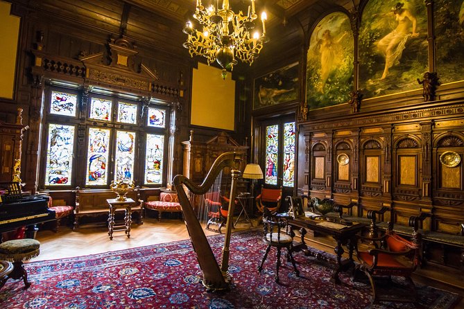 Transylvania and Dracula Castle Full Day Tour from Bucharest - Guides, transport, and the pace of the day