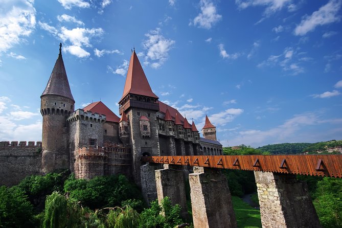 Transylvania Castles 4-day tour from Bucharest - What this four-day Transylvania route does well