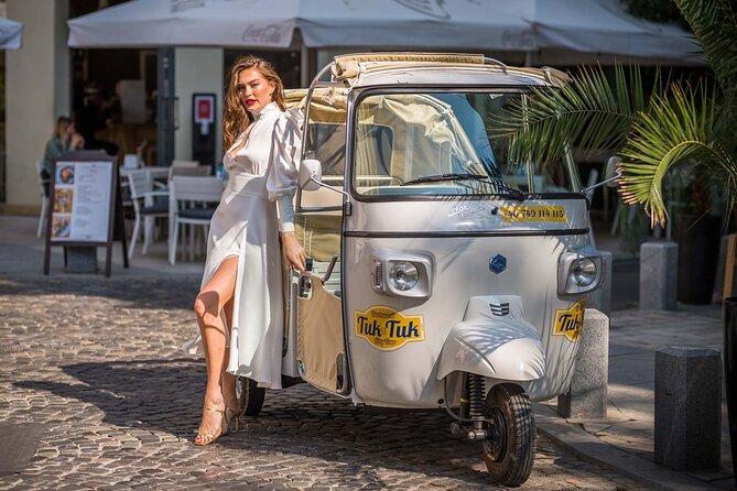 Tuk Tuk Bucharest Romantic Tour with miniBAR - Dorobanți villas at a slower pace