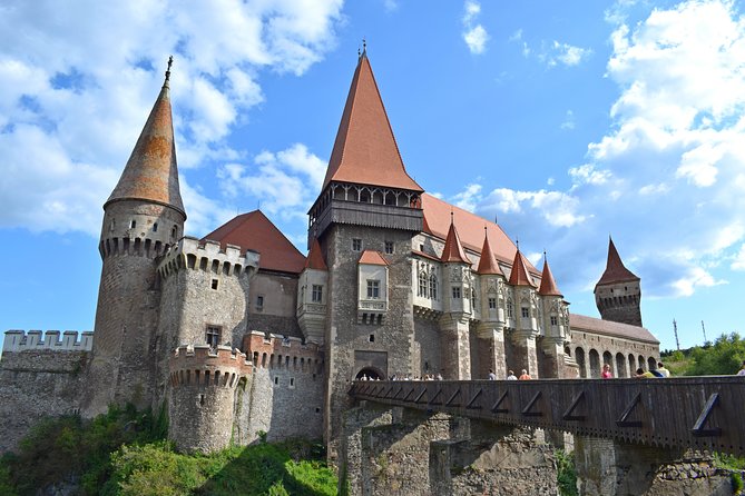Turda Salt Mine and Hunedoara Corvin Castle from Cluj - Key points at a glance