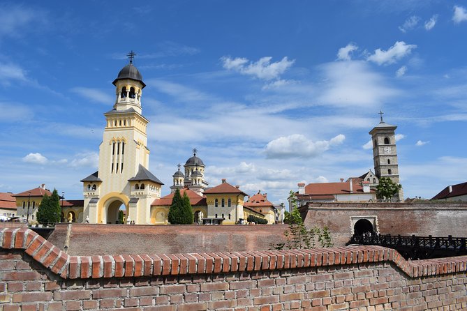 Turda Salt Mine and Hunedoara Corvin Castle from Cluj - The optional 45-minute stop in Alba Iulia