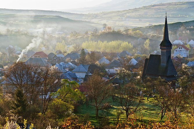 Two days tour to Maramures: local experiences and culture - Day two: colorful graves and serious craftsmanship