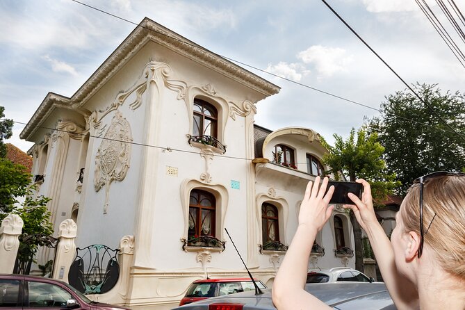 Unique Tour of Hidden Bucharest - Parcul Ion Voicu and the Belle Epoque streets