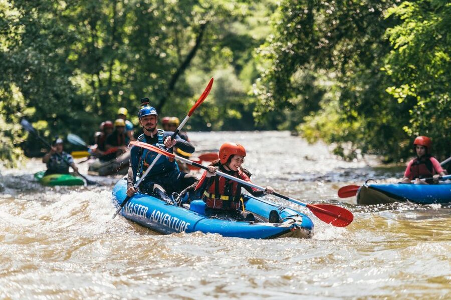 Vadu Crisului: Rafting or Kayaking trip on Crisul Repede - The first safety briefing and the ride to Șuncuiuș
