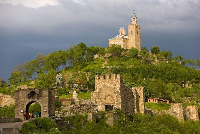 Veliko Tarnovo and Medieval Bulgaria Private Day Trip from Bucharest - Tsarevets Fortress above the city